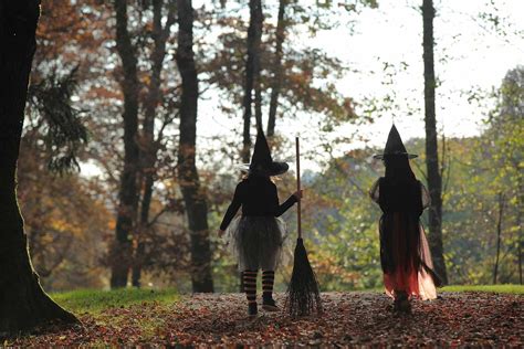 Exploring Witchcraft Symbols and Their Significance on Halloween